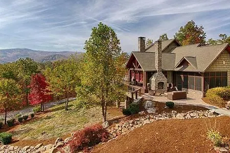Mountain House Vila